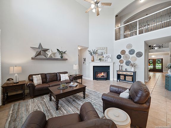 5th image of 24034 CANYON ROW