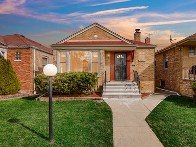 8803 S Luella Ave, Chicago, IL, 60617