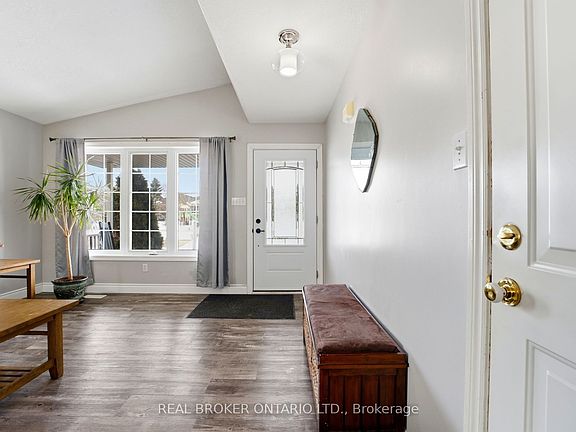 4th image of 25 Bitternut Pl