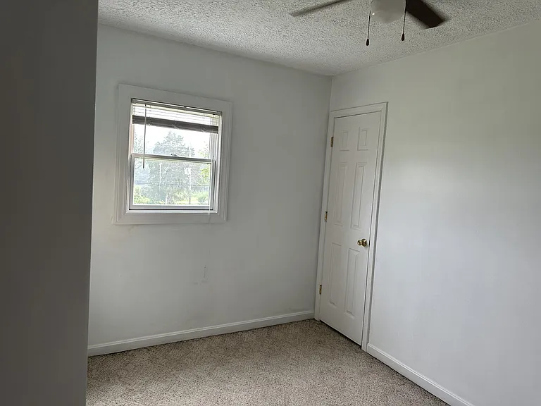 6131 N 450 W — Photo 17