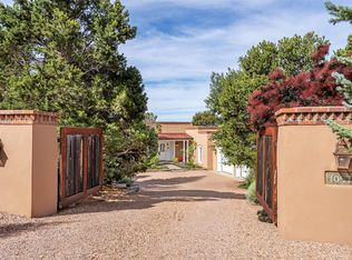1057 Sierra Del Norte, Santa Fe, NM 87501
