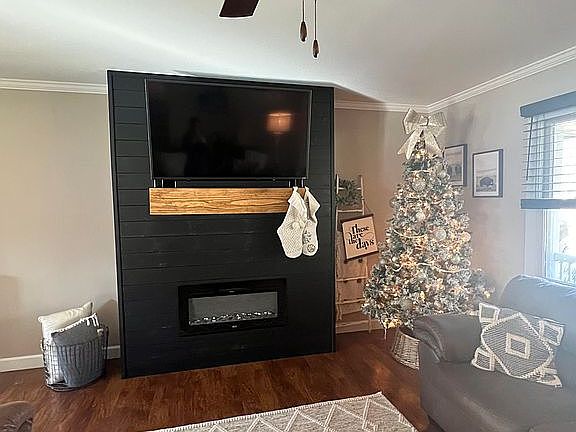 2nd image of 22818 Lone Ln