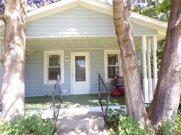 916 Maple Ave, Whitesville, NY 14897