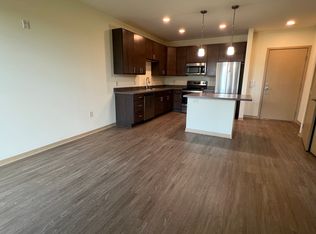 2002 Tennyson Ln APT 307, Madison, WI 53704