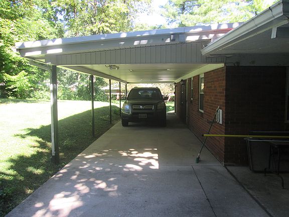 5th image of 4550 Glen Martin Dr