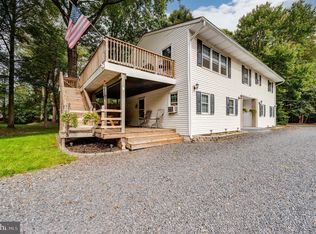 100 Warwick Rd, Elverson, PA 19520
