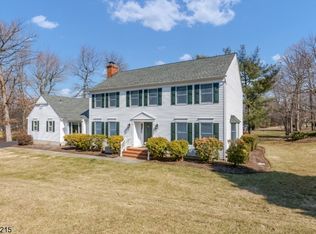 44 Regent Cir, Basking Ridge, NJ 07920
