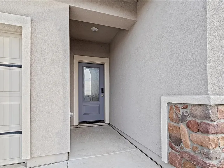 10400 Skynyrd Way — Photo 20