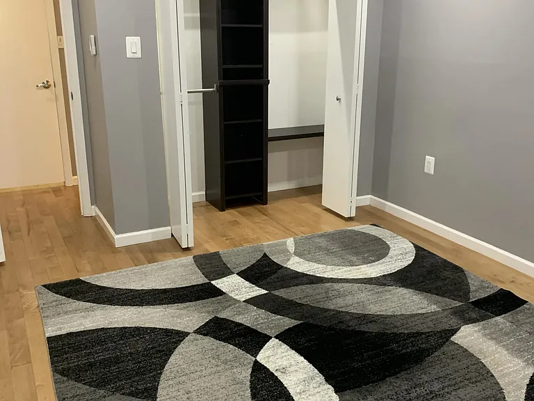 1906 Wilson Ln #102 — Photo 3