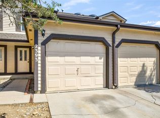 2393 Lexington Village Ln, Colorado Springs, CO 80916