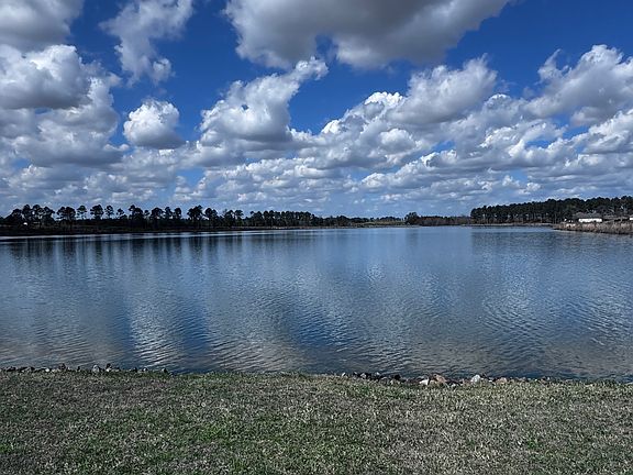 3rd image of 2 Thompson Level Rd