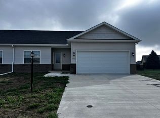 627 Debates St, Washington, IL 61571