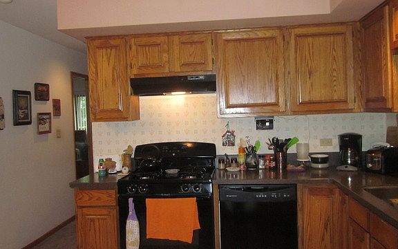 5th image of 8328 Woodland Dr