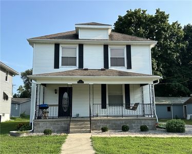 22 E Woodyard Ave, Ridge Farm, IL, 61870