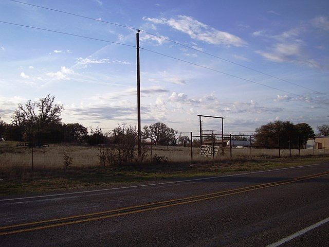 2nd image of 880 S Ranch Road 783