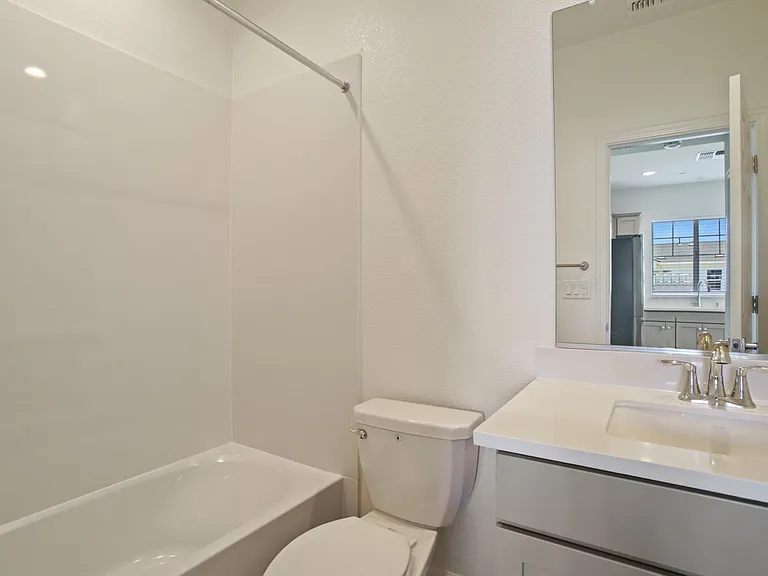2926 Granger St — Photo 26