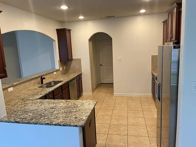1680 Breanna Ln — Photo 7