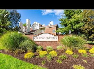 32 Carriage Crossing Ln, Middletown, CT 06457