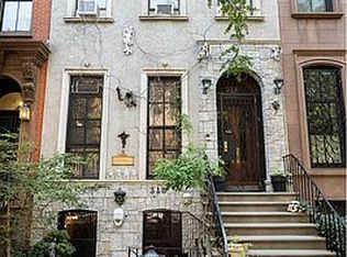318 E 18th St #1, New York, NY 10003