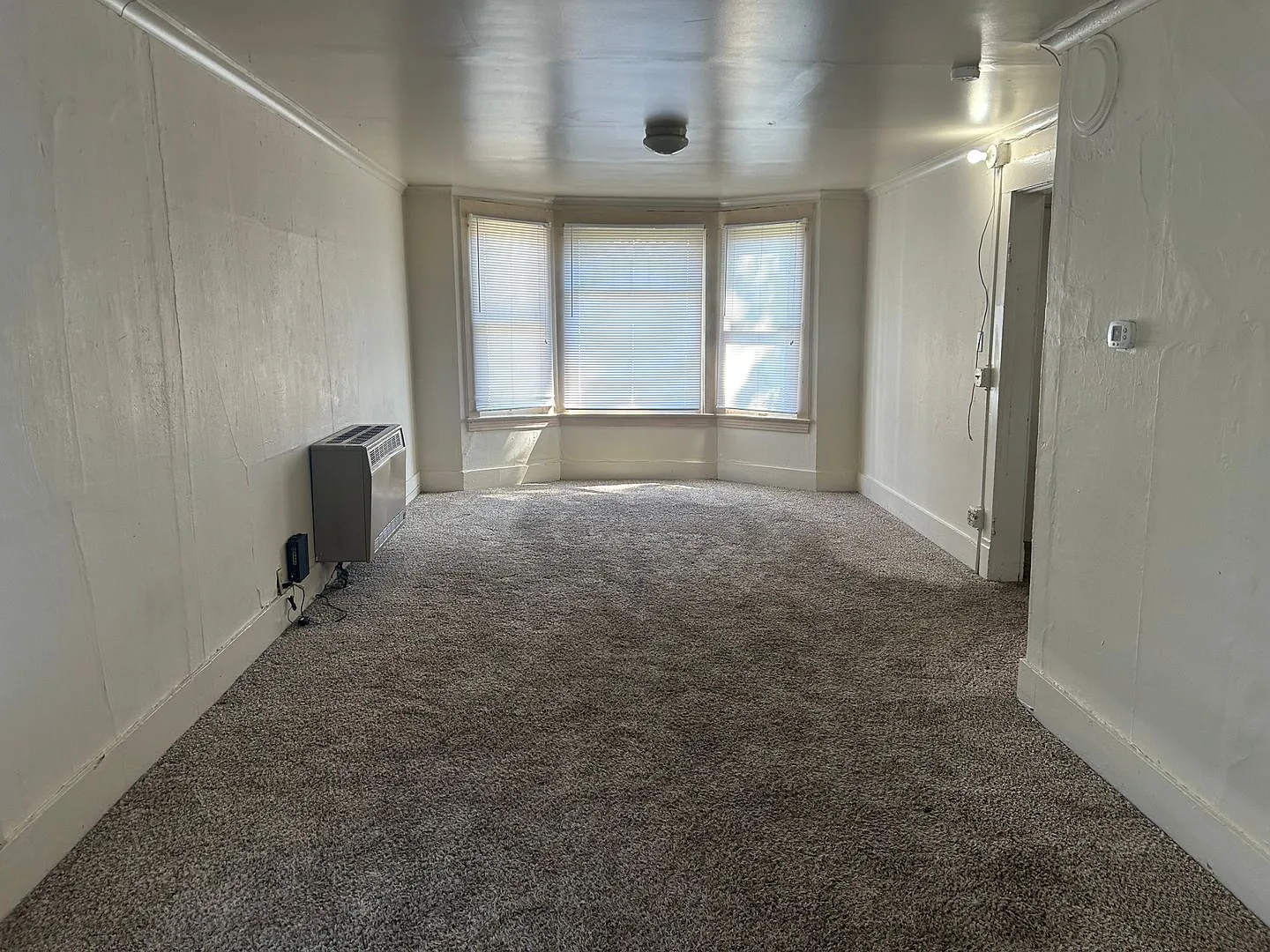 Charming Four Bedroom Home in the Heart of Bellingham! — Photo 3