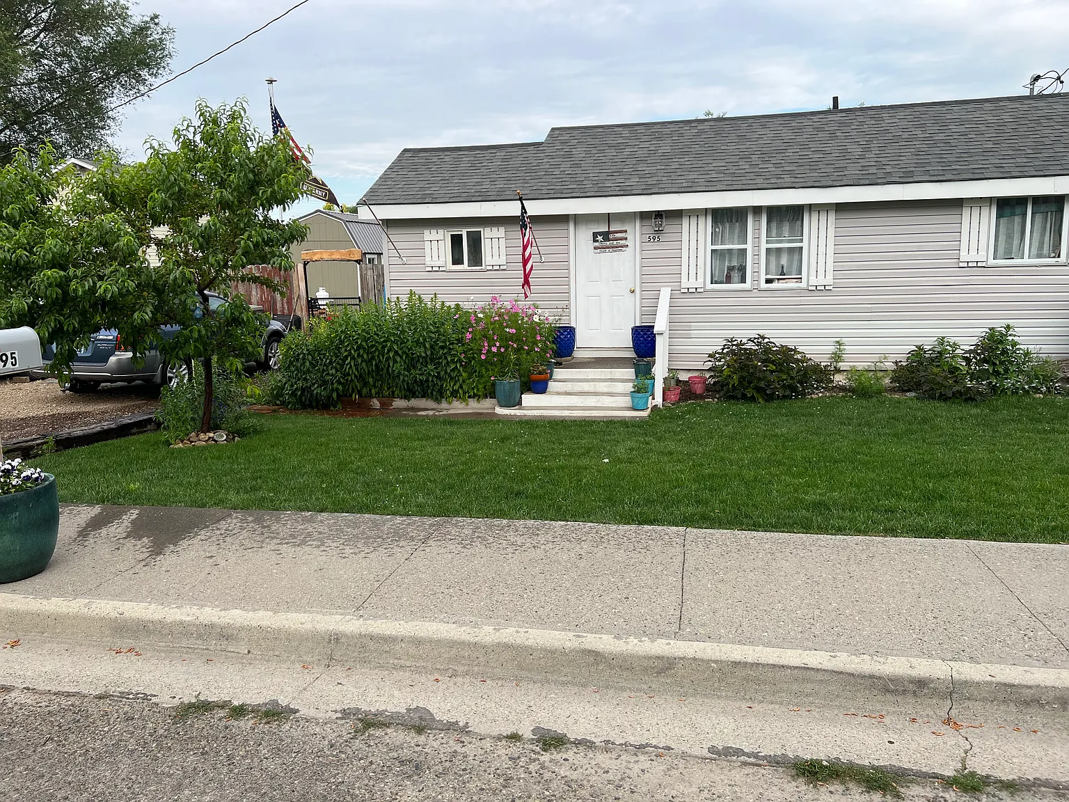 3 bed, 1.5 bath, 800 sqft, $1,400 — Photo 4
