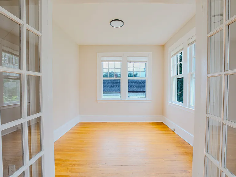 219 Jordan Ln #2 — Photo 8