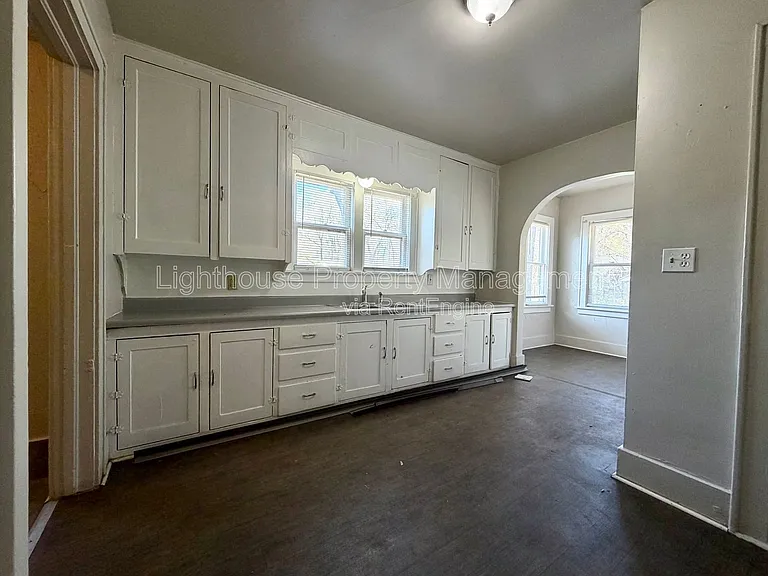 232 E Lincoln Ave — Photo 10