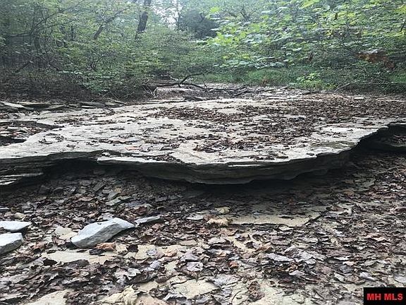 4th image of 435 Zone Ridge Ln