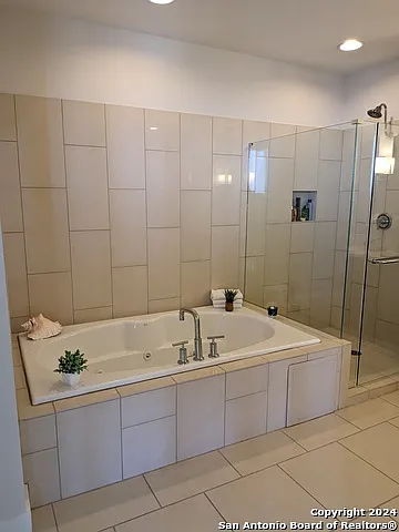 610 E Market St #2803 — Photo 18