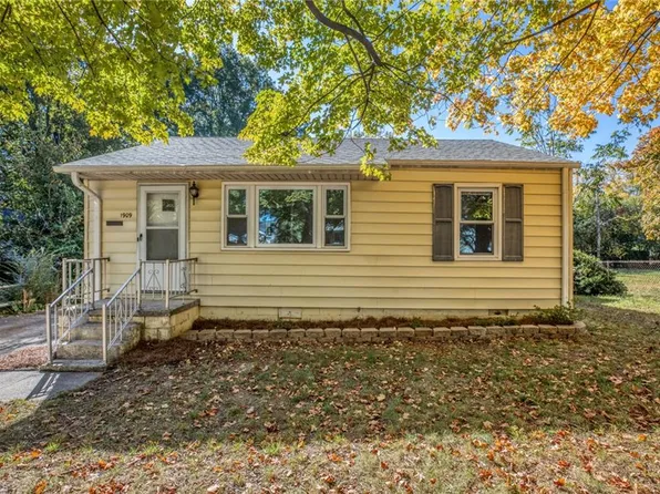 1909 Trogdon St, Greensboro, NC 27403