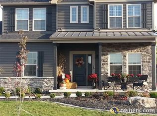 226 Grandale Dr, Valparaiso, IN 46385
