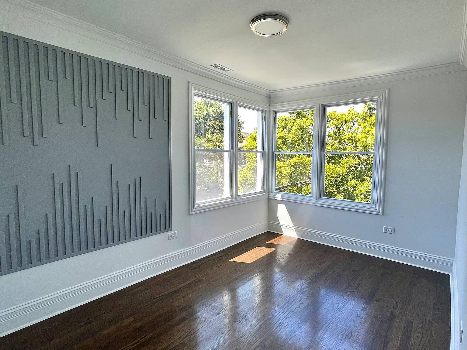4127 S Maplewood Ave — Photo 3