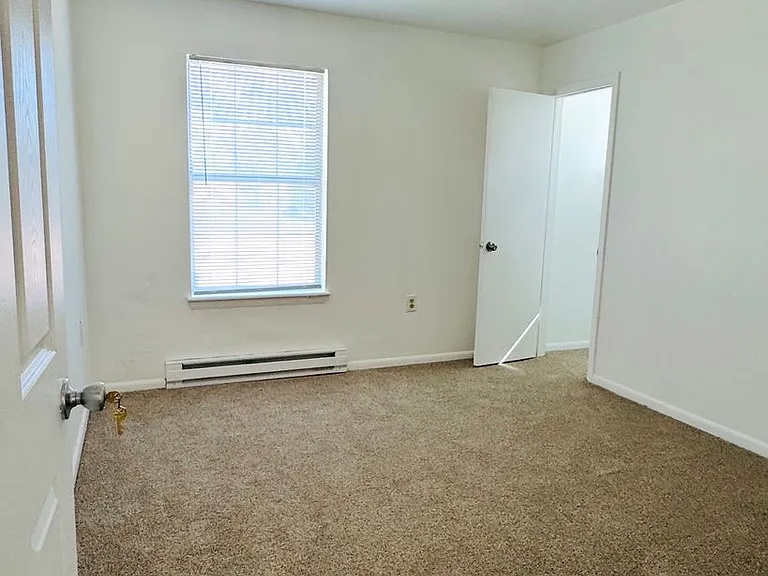 1014 E Balview Ave — Photo 11