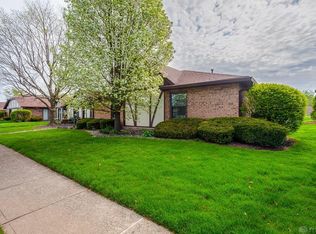 951 Pine Needles Dr, Dayton, OH