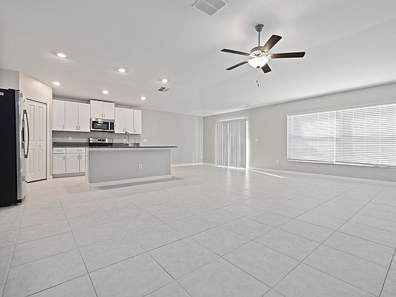 4th image of 8910 Parsons Hill Blvd