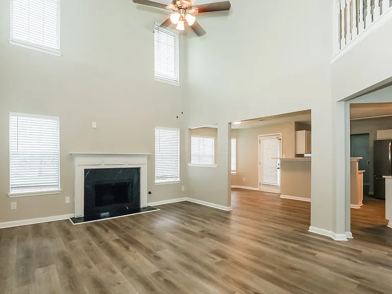 3948 English Valley Dr — Photo 4