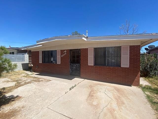 1st image of 8809 Otyokwa Way