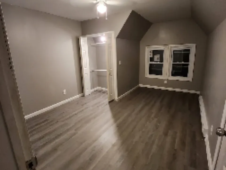 24 Carey Ave #3