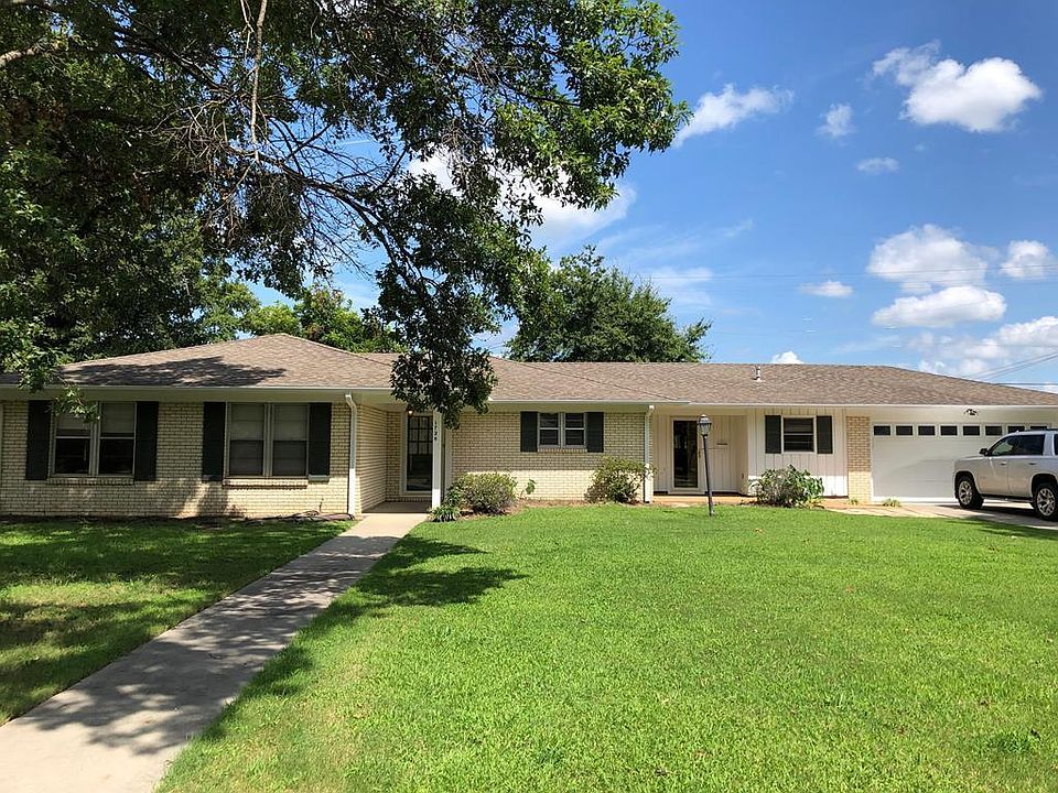 1st image of 1726 Dahlia Dr