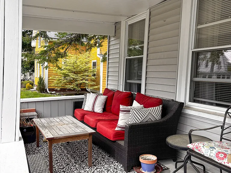 47 Laurel St #1 — Photo 20