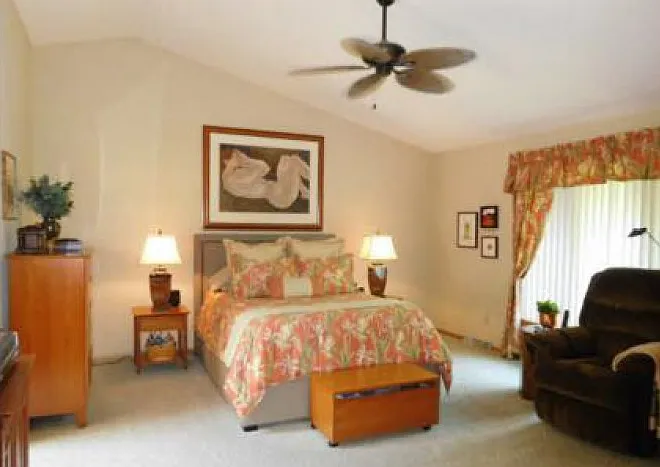 3 bed, 2.5 bath, 2379 sqft, $3,700 — Photo 3
