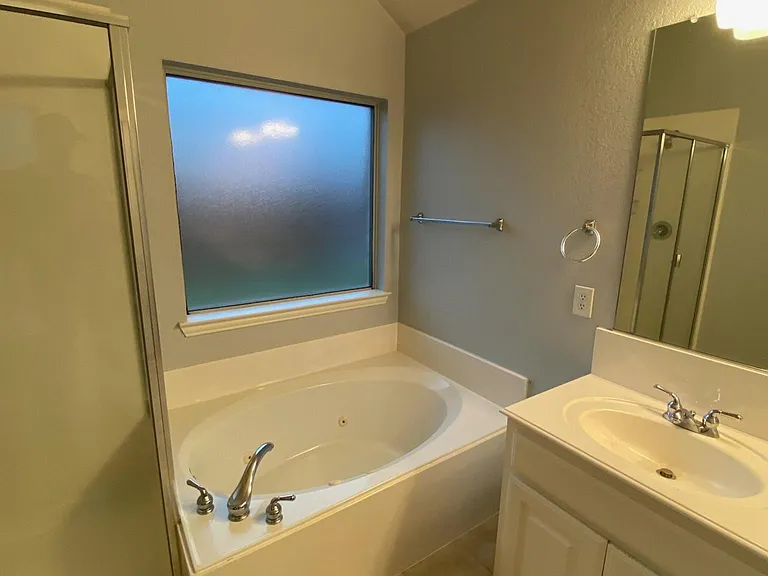 2508 Canyon Bay — Photo 21
