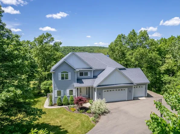 225 Oak Hill Rd, Horseheads, NY 14845