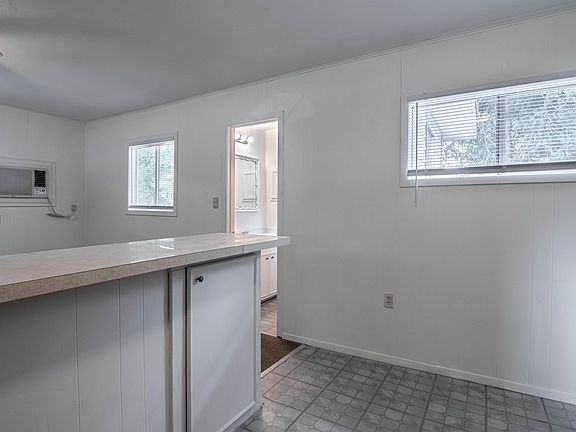5th image of 137 Lee Rd
