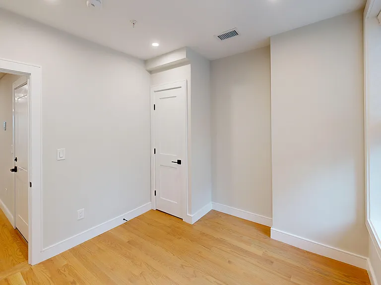 230 Tremont St #2A — Photo 8