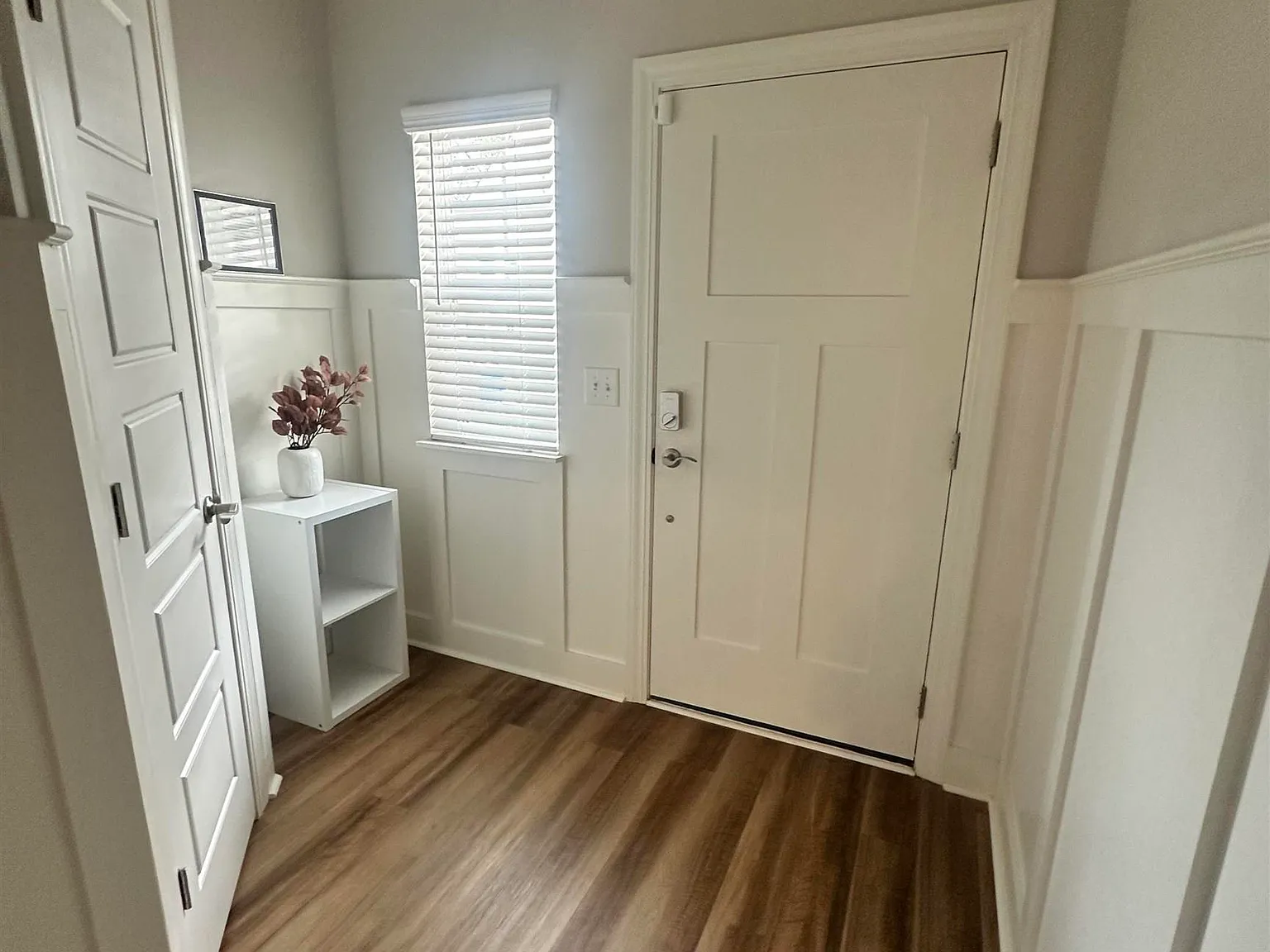 3 bed, 2.5 bath, $2,300 — Photo 3