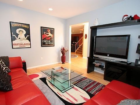 3rd image of 6 Northgate Ct
