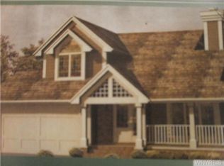 3 Deerview Dr, Akron, NY 14001