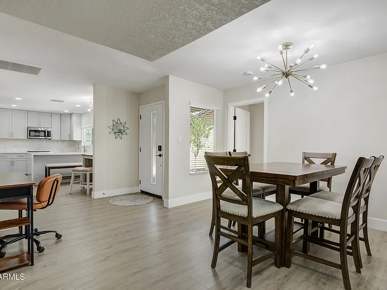 6863 E Kelton Ln — Photo 11