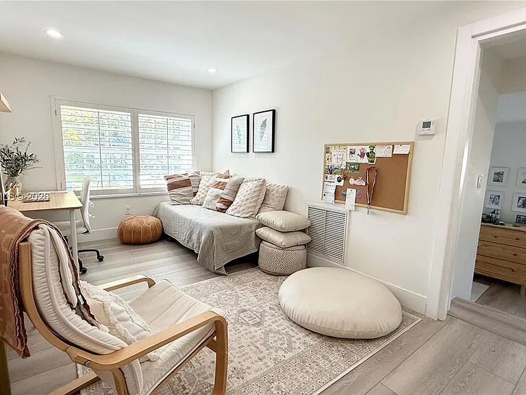 5785 SW 54th Ter #5785 — Photo 6